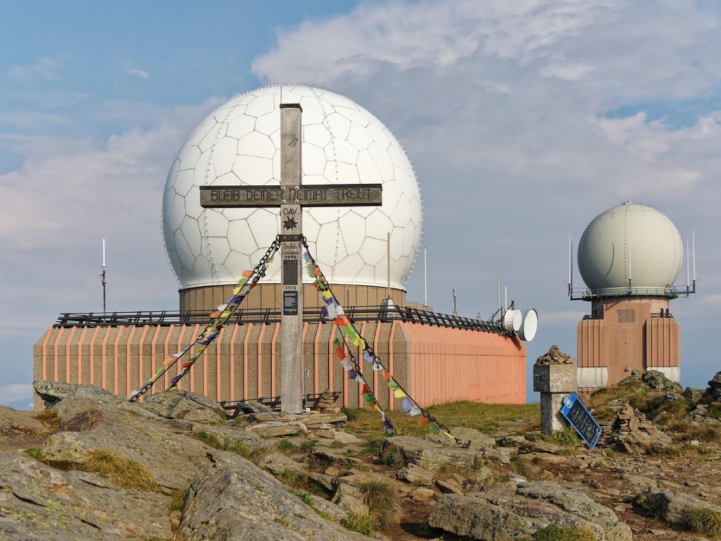 The Grosser Speikkogel summit awaits you with its distinctly-shaped radar station.